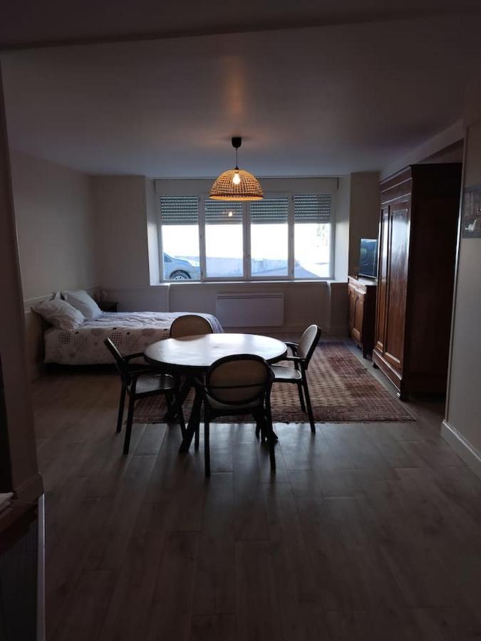 Tres Grand Studio Au Pied Du Plateau D'Angouleme. Екстериор снимка